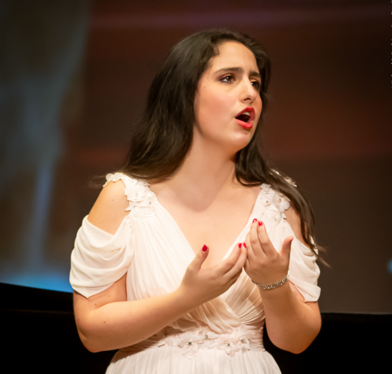 Student wins major opera contest in France