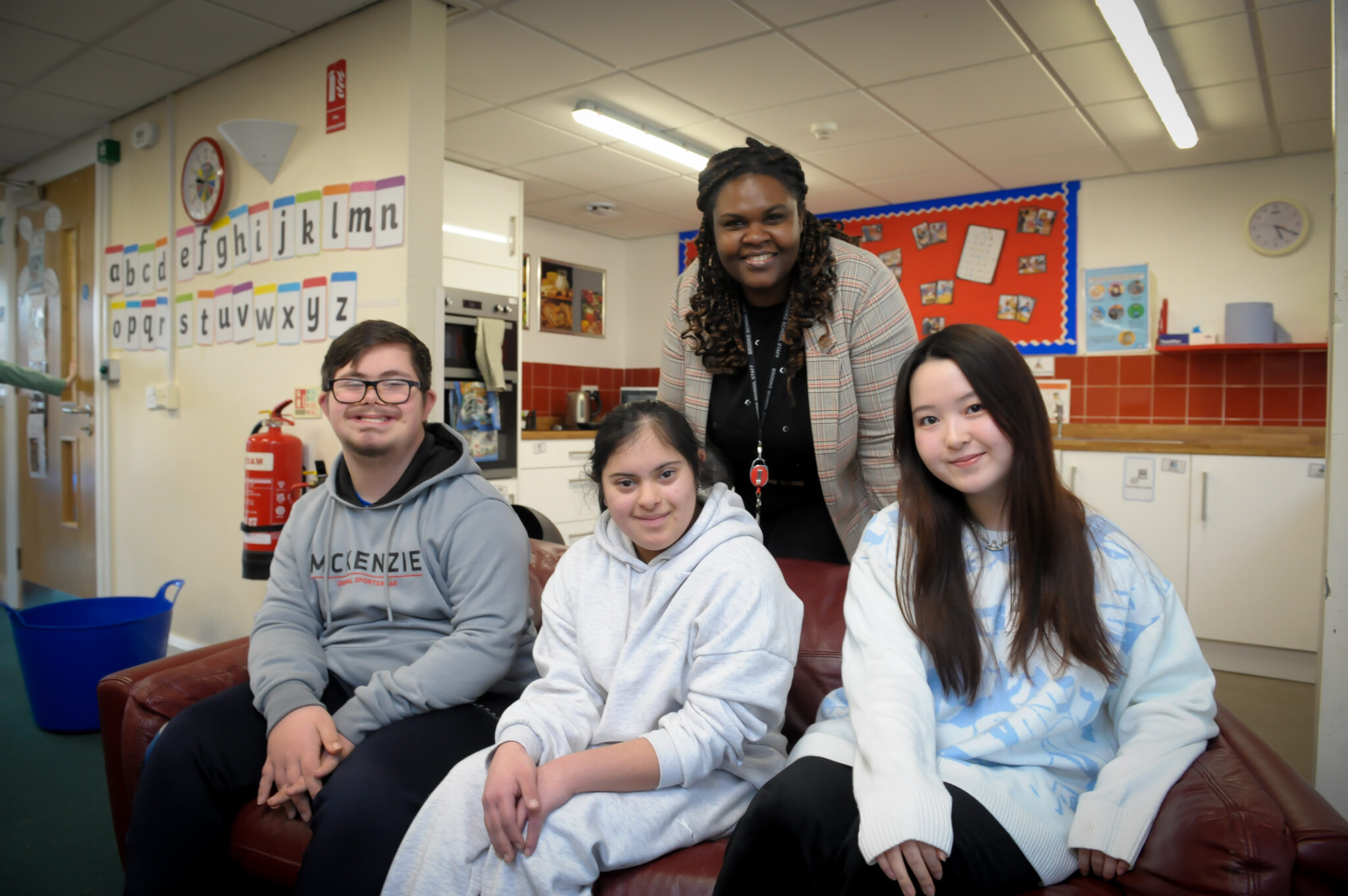 RUGBY SCHOOL STUDENT DONATES HER £800 HOLIDAY EARNINGS TO BROOKE SCHOOL