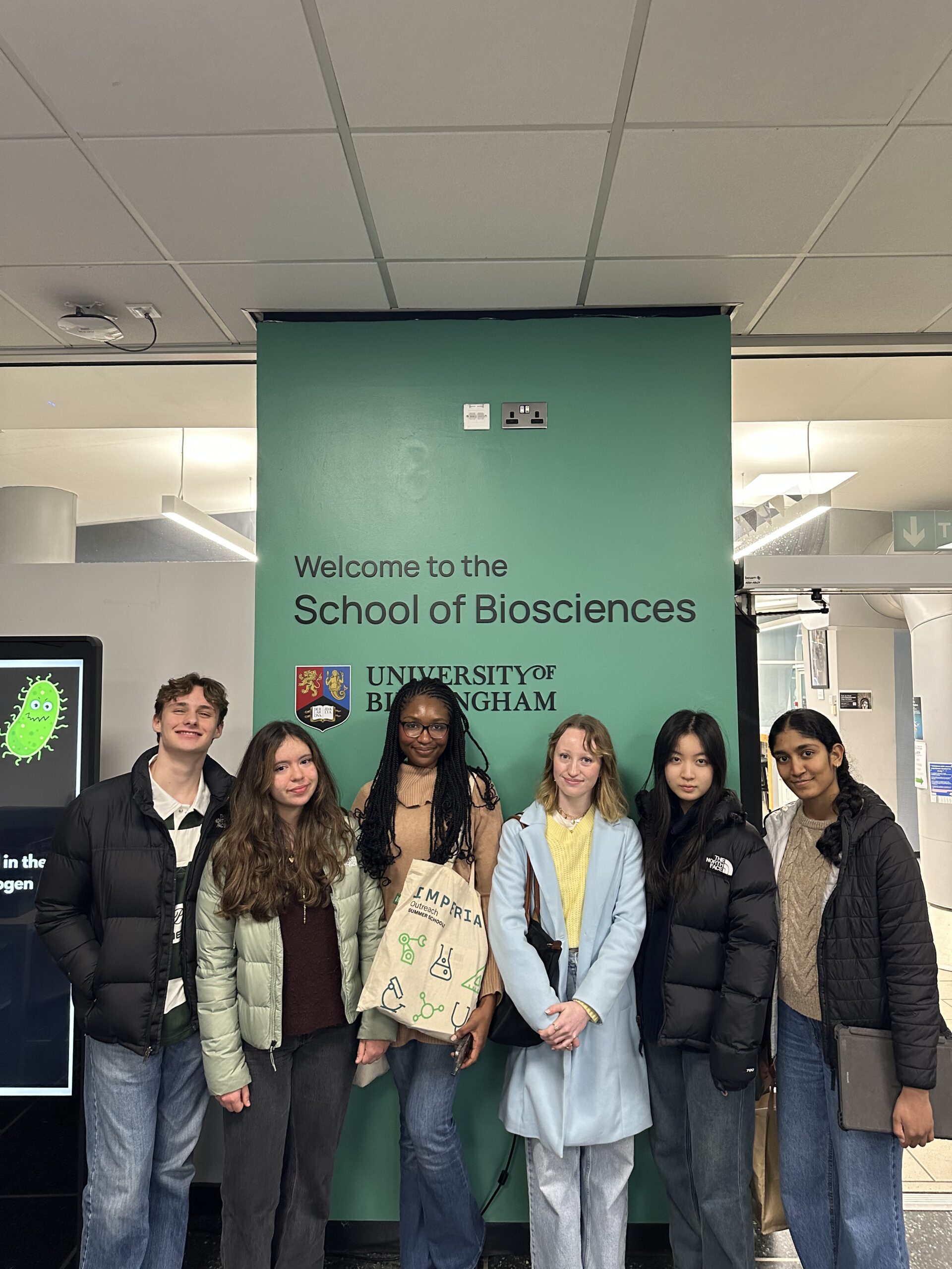 Stan X students visit School of Biosciences at Birmingham University.